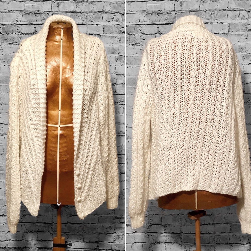 Vintage Oversized Chunky Knit Cardigan EUC